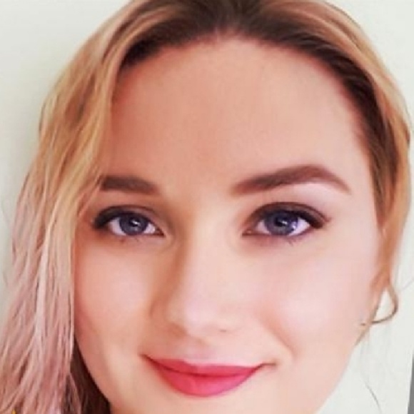 Meet your Posher - Picture 2 of 2